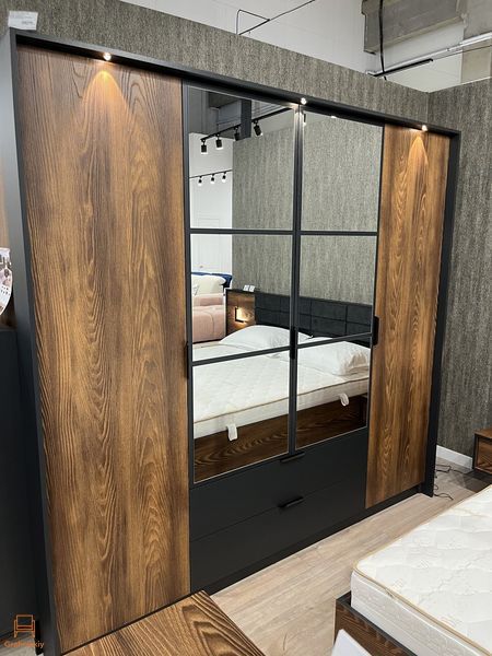 Шафа для одягу Perfect Home Мілтон / Milton 4-дверна з дзеркалом 4D2S/220 Каштан/антрацит (PFH-091085)